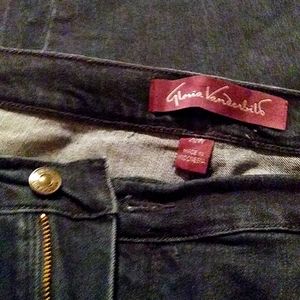 20W Gloria Vanderbilt Jean
